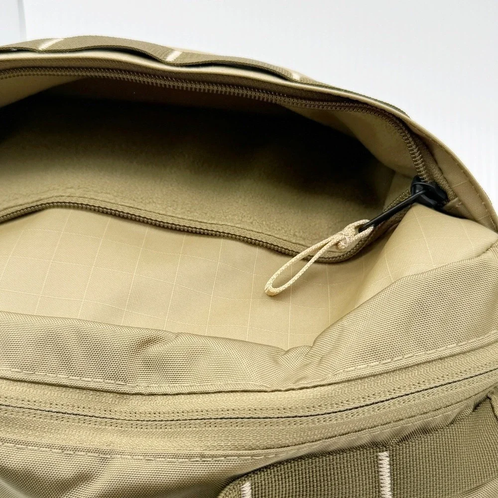 The North Face Base Camp Voyager Sling Bag Cedar Sycamore Green NF0A81BNMXO-OS